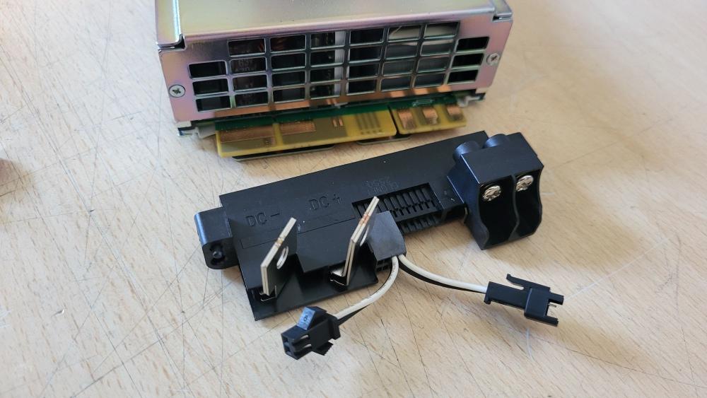 CAN-GO X connector and accessory detail